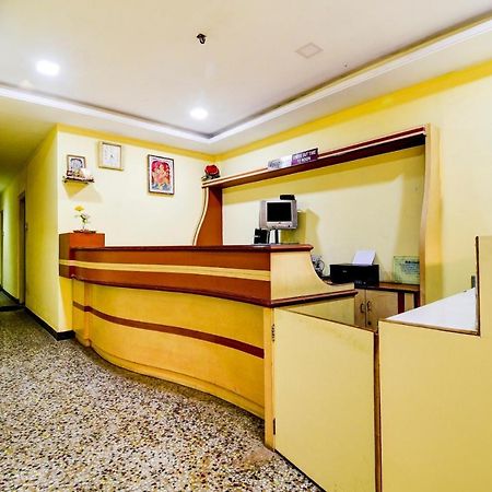 Hôtel Spot On 80135 Gopala Residency à Dibrugarh Extérieur photo