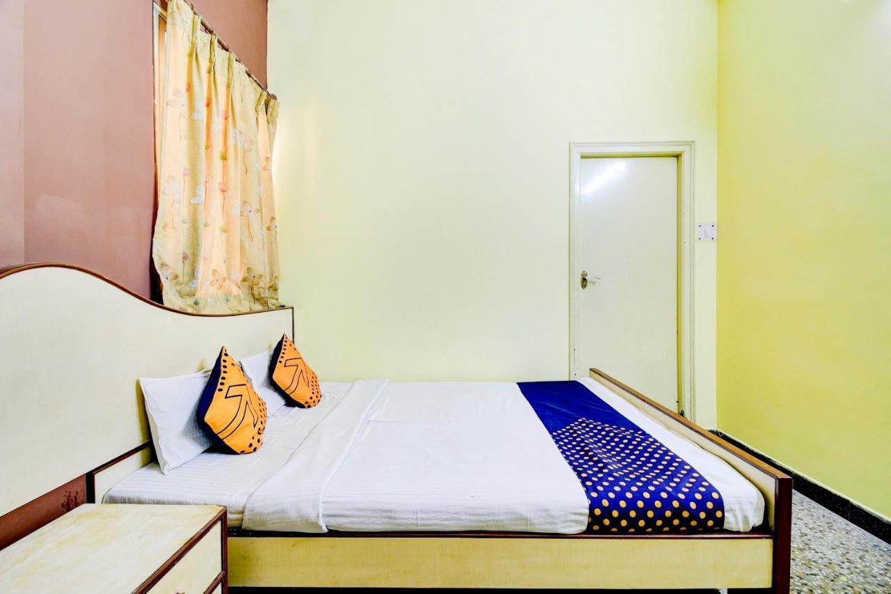 Hôtel Spot On 80135 Gopala Residency à Dibrugarh Extérieur photo