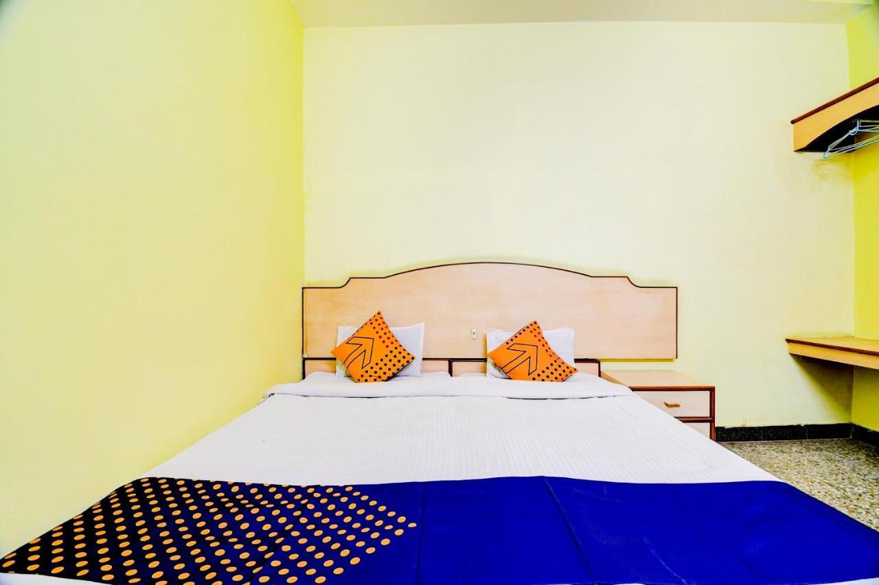Hôtel Spot On 80135 Gopala Residency à Dibrugarh Extérieur photo