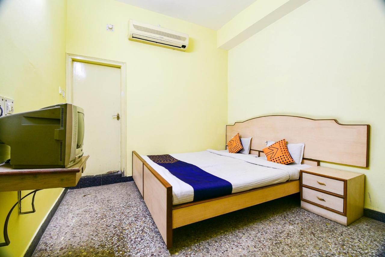 Hôtel Spot On 80135 Gopala Residency à Dibrugarh Extérieur photo