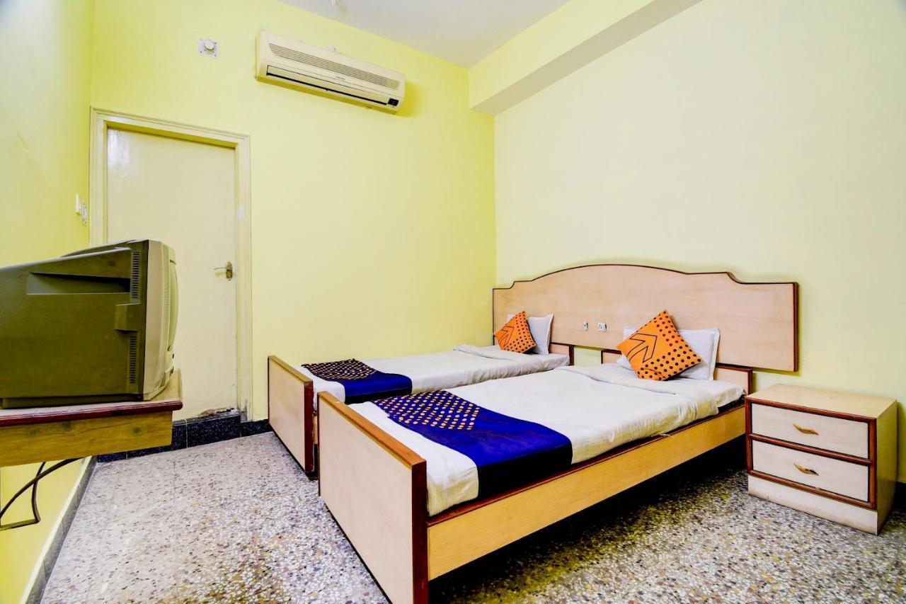 Hôtel Spot On 80135 Gopala Residency à Dibrugarh Extérieur photo